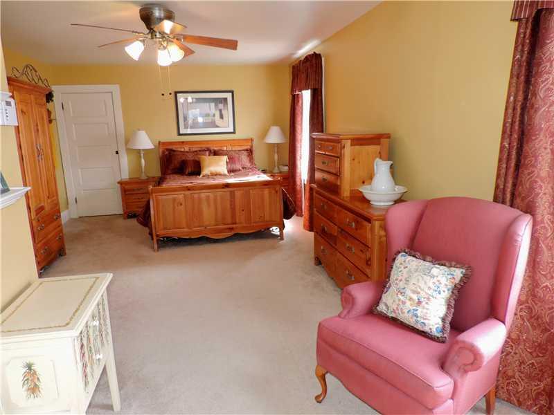 155 Highway 356 Apollo, PA 15613 - Photo 11 of 25 Master Bedroom.