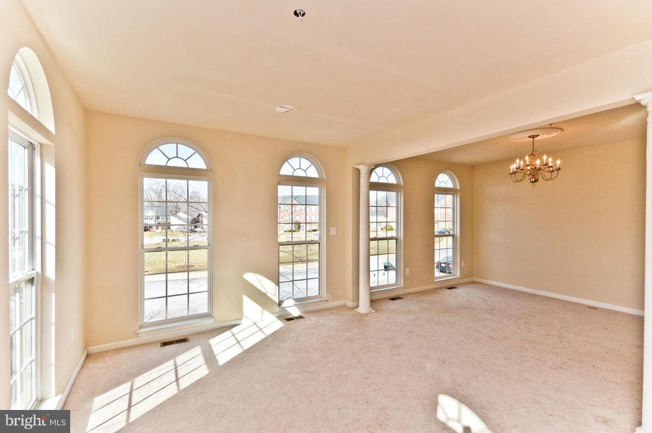 2709 Lucas Run Way Accokeek, MD 20607 - Photo 8 of 30 Living Room