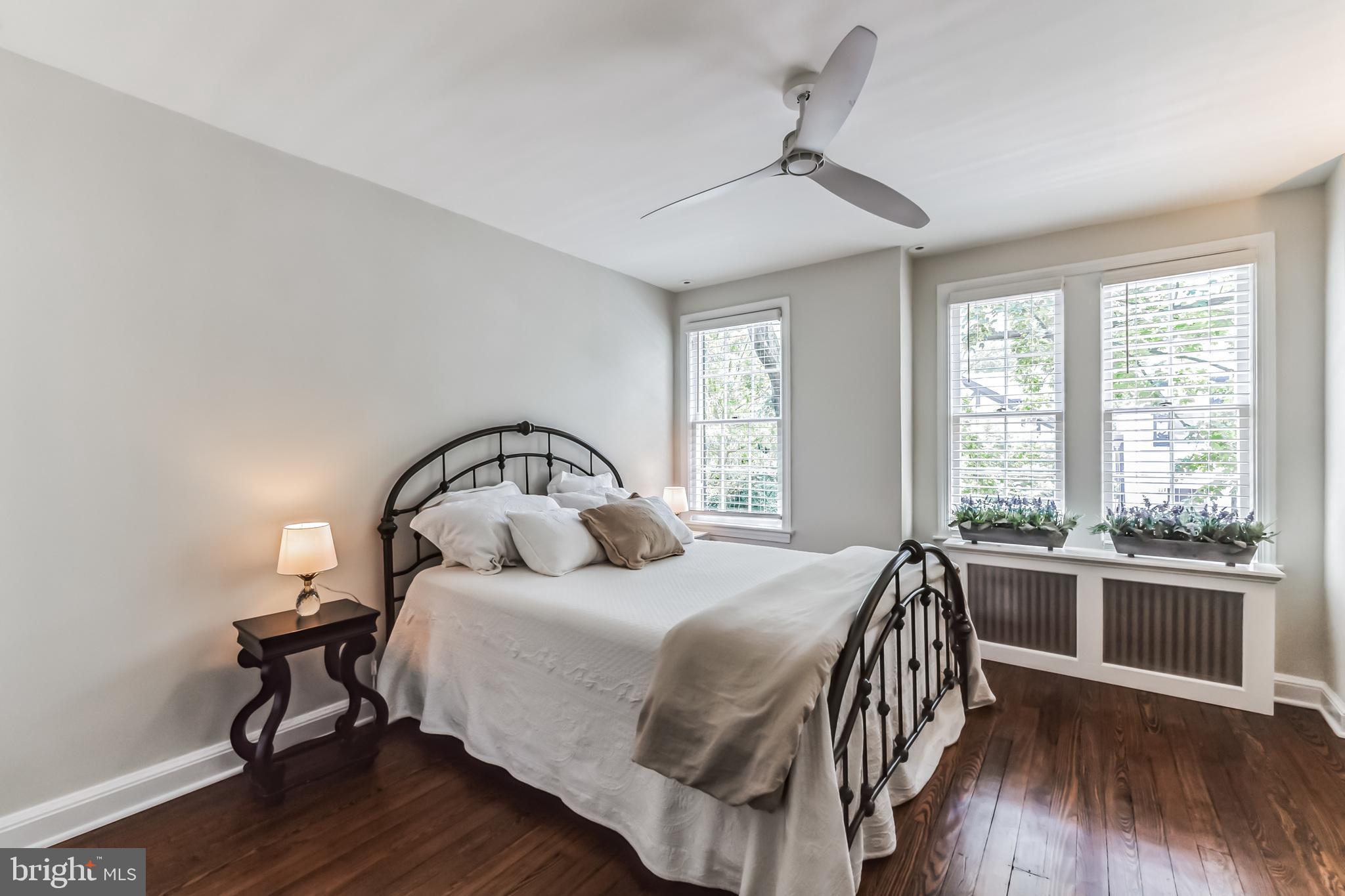 1555 33rd Street Northwest Washington, DC 20007 - Photo 13 of 32 Bedroom 1