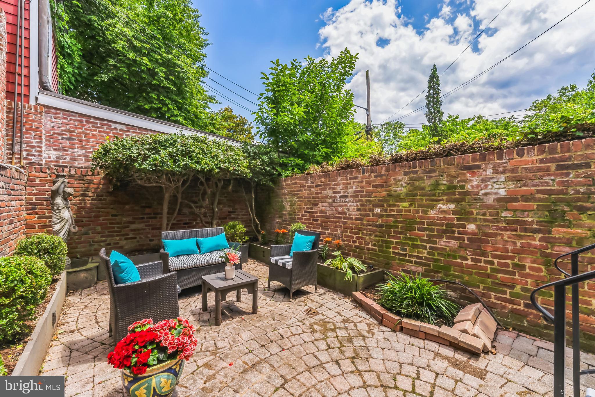 1555 33rd Street Northwest Washington, DC 20007 - Photo 30 of 32 Patio