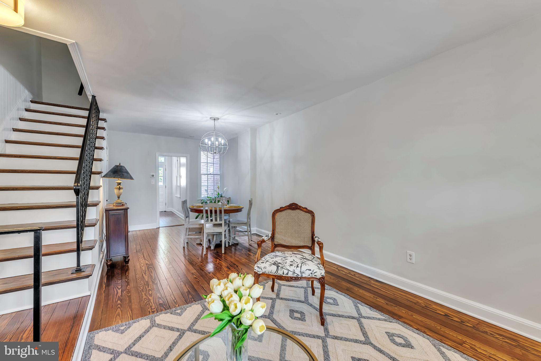 1555 33rd Street Northwest Washington, DC 20007 - Photo 4 of 32 Living Room