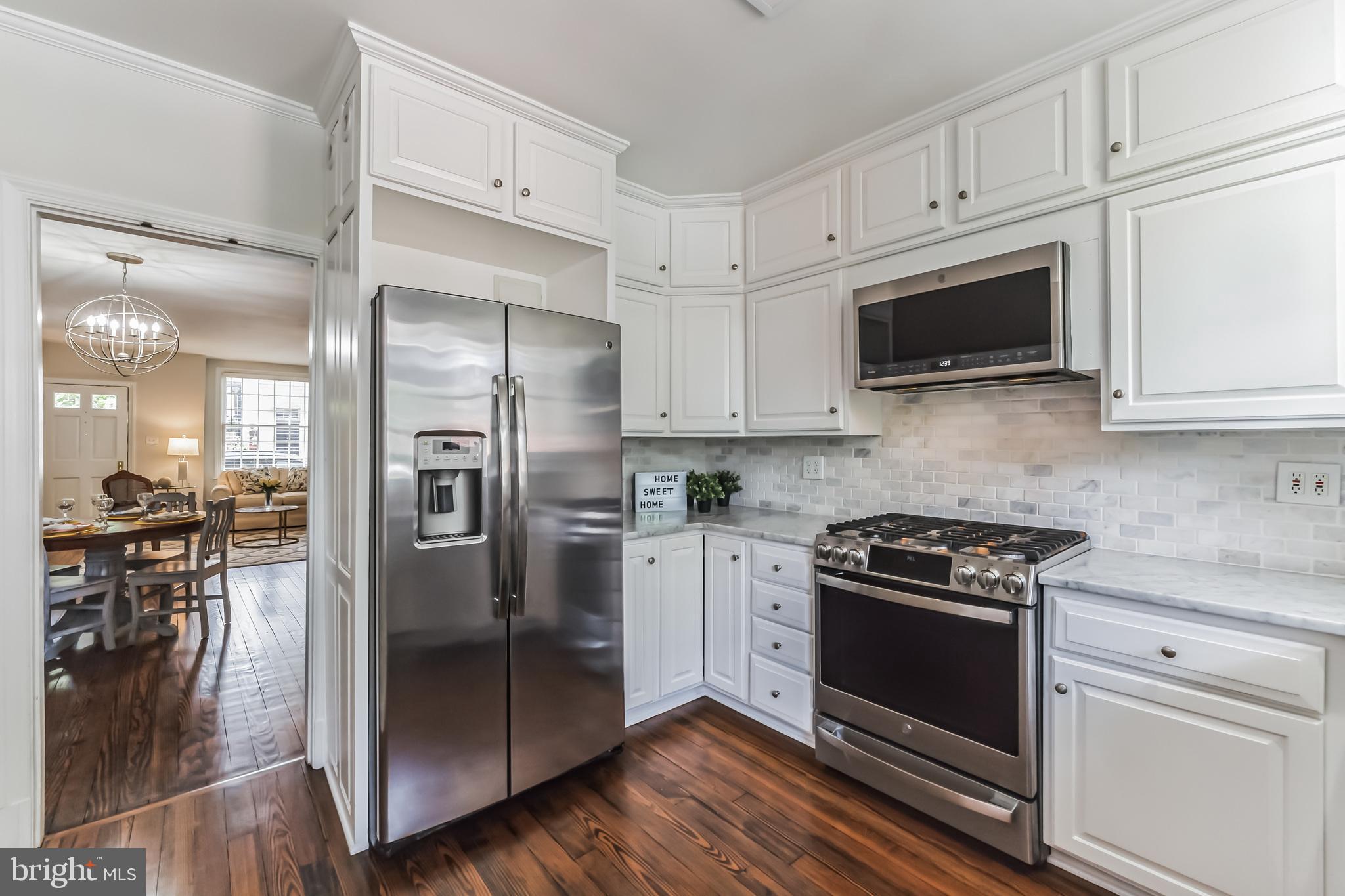 1555 33rd Street Northwest Washington, DC 20007 - Photo 8 of 32 Kitchen