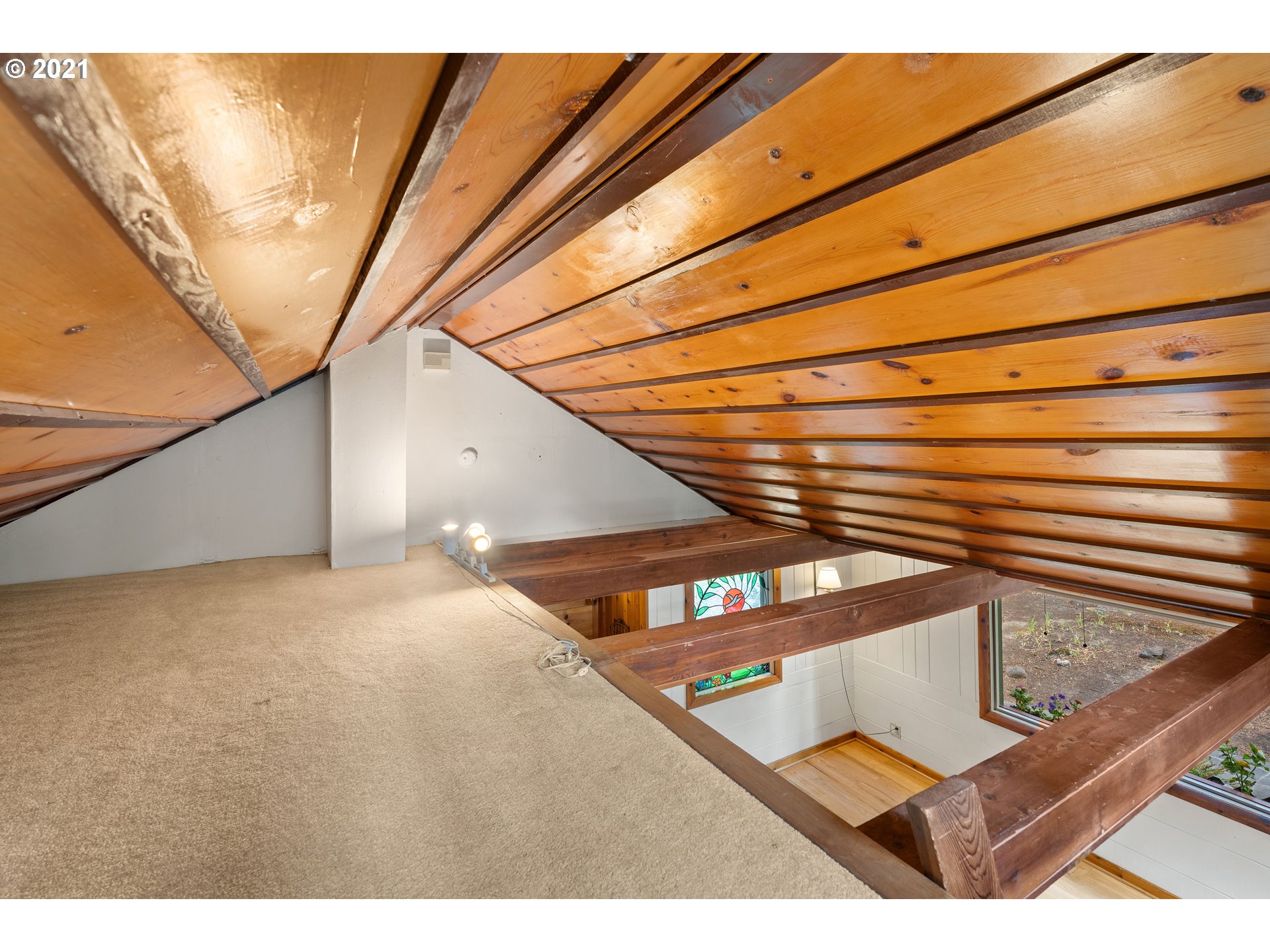 3740 Southwest Caldew Street Portland, OR 97219 - Photo 20 of 28