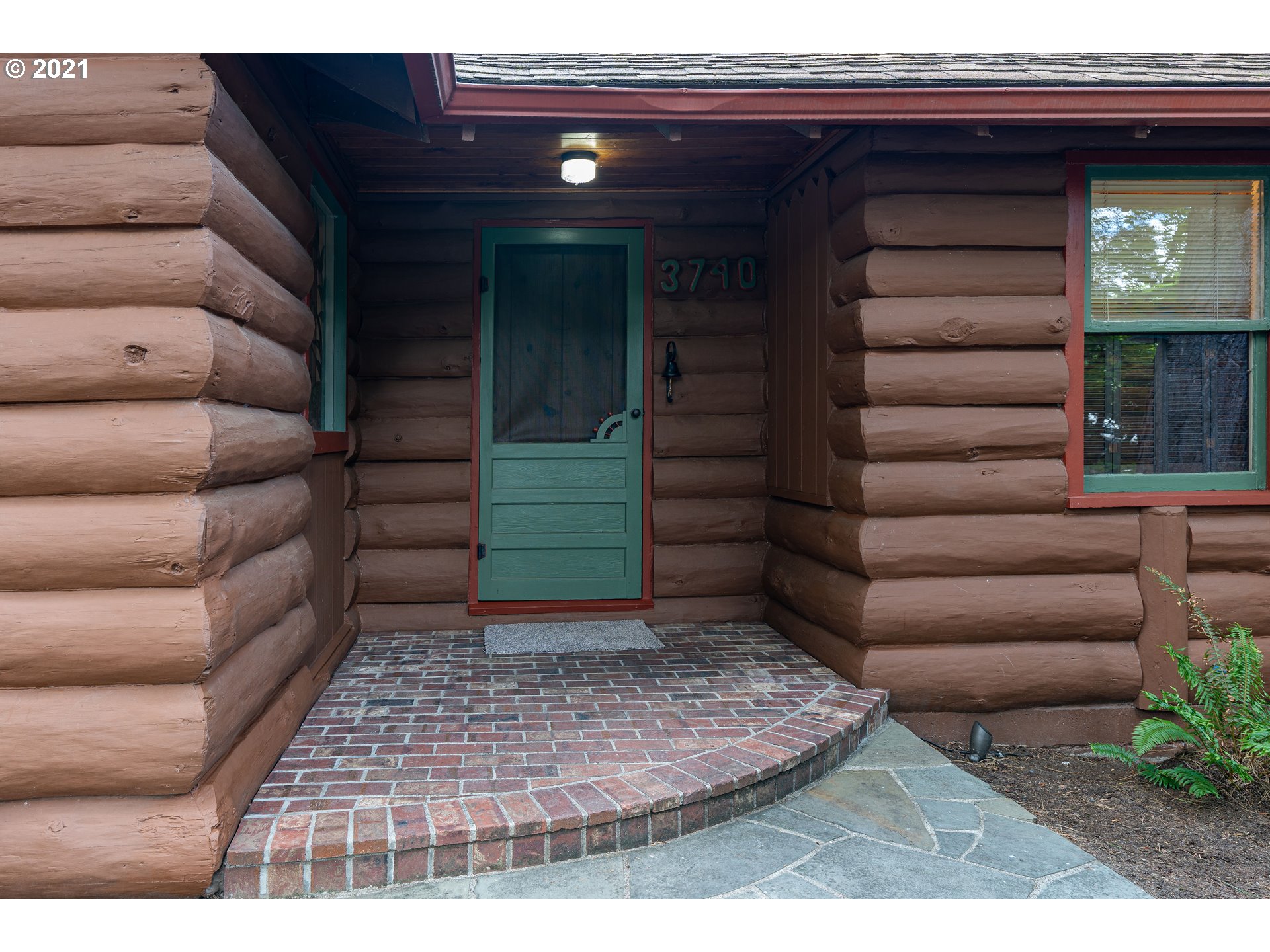 3740 Southwest Caldew Street Portland, OR 97219 - Photo 3 of 28 a view of entryway