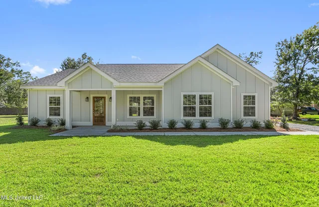$435,000 | 212 Hugo Street, Bay St. Louis, MS 39520