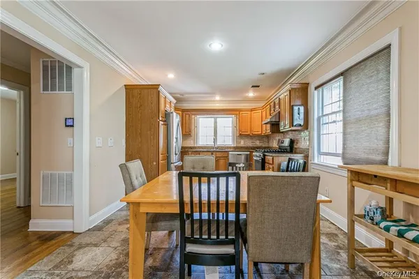 $5,250 | 39 Croydon Road, Yonkers, NY 10710