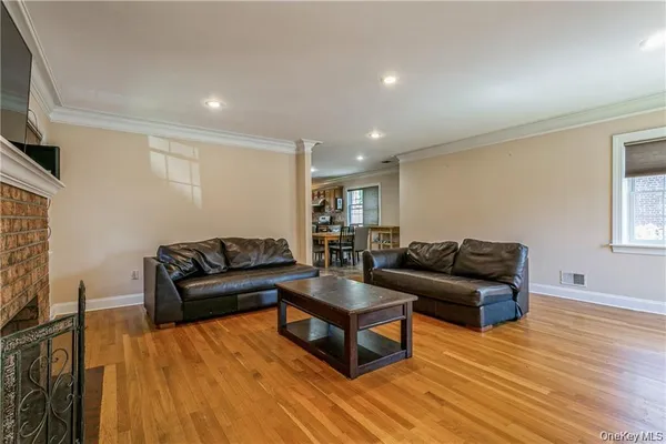 $5,250 | 39 Croydon Road, Yonkers, NY 10710