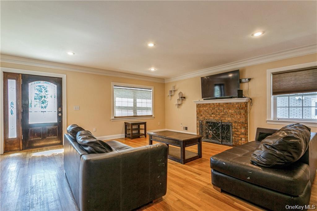 39 Croydon Road Yonkers, NY 10710 - Photo 27 of 36