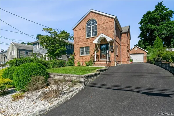 $5,250 | 39 Croydon Road, Yonkers, NY 10710