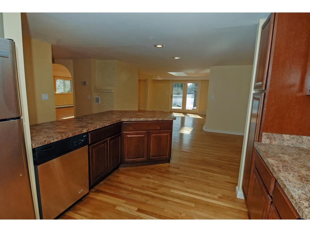 2 St James Terrace Rochester, NH 03867 - Photo 4 of 32