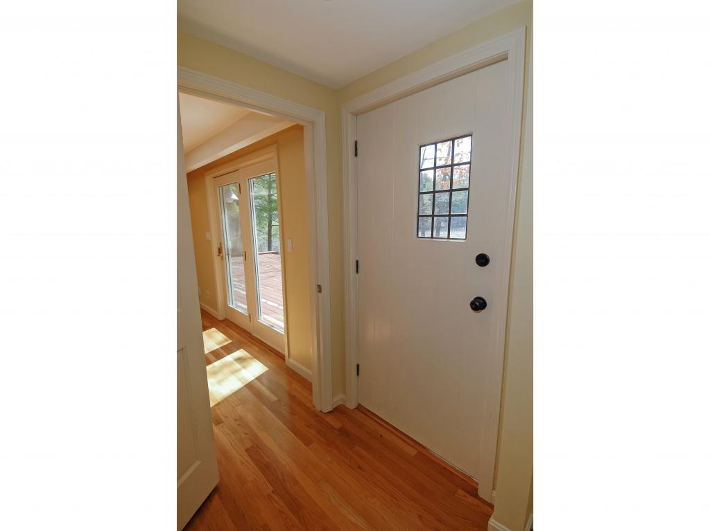 2 St James Terrace Rochester, NH 03867 - Photo 5 of 32