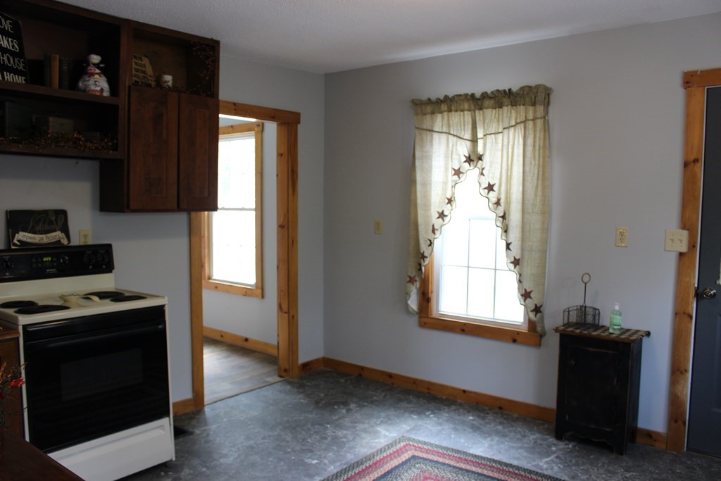 2083 White Pond Road Athol, MA 01331 - Photo 3 of 12