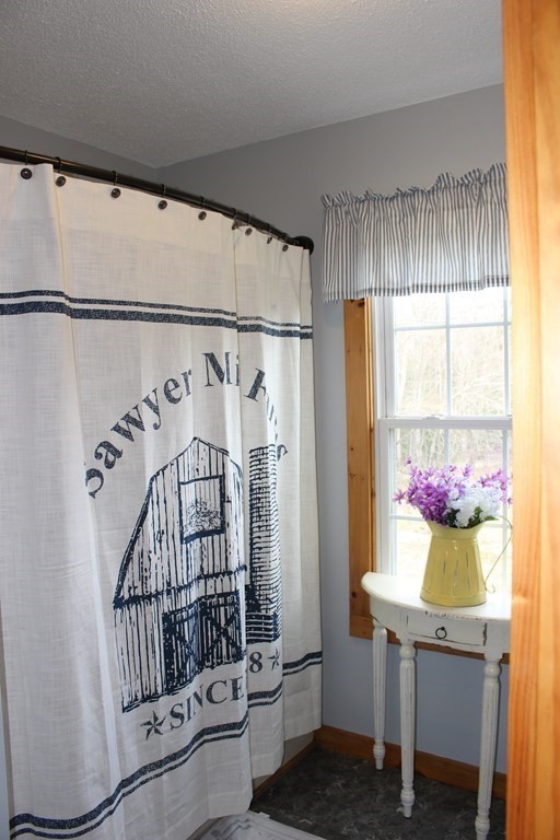 2083 White Pond Road Athol, MA 01331 - Photo 7 of 12