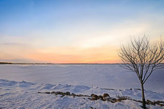 $300,000 | 1946 Lake Street East, Osakis, MN 56360