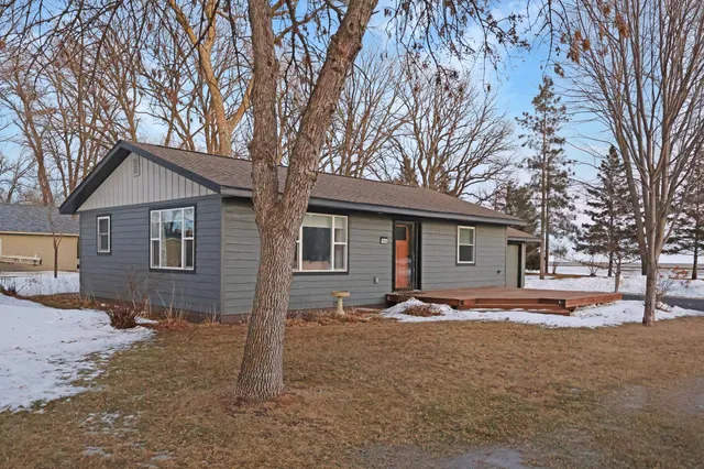 $300,000 | 1946 Lake Street East, Osakis, MN 56360