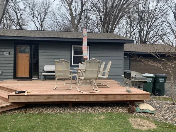 $300,000 | 1946 Lake Street East, Osakis, MN 56360