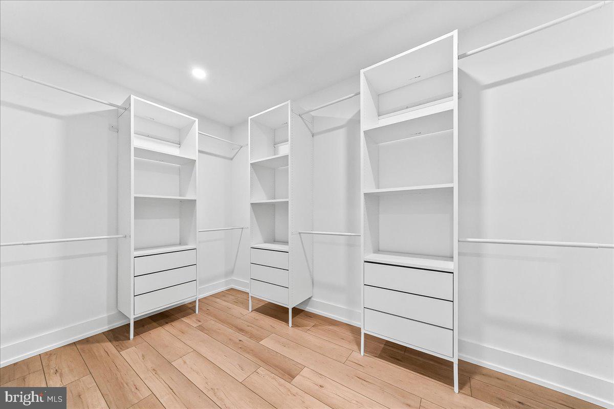 1008 Richmond Road Broomall, PA 19008 - Photo 15 of 57 Walk-in closet #1