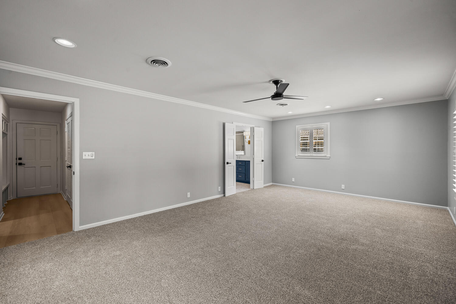 4409 10th Street Lubbock, TX 79416 - Photo 24 of 54 4409 10th St grey walls-2