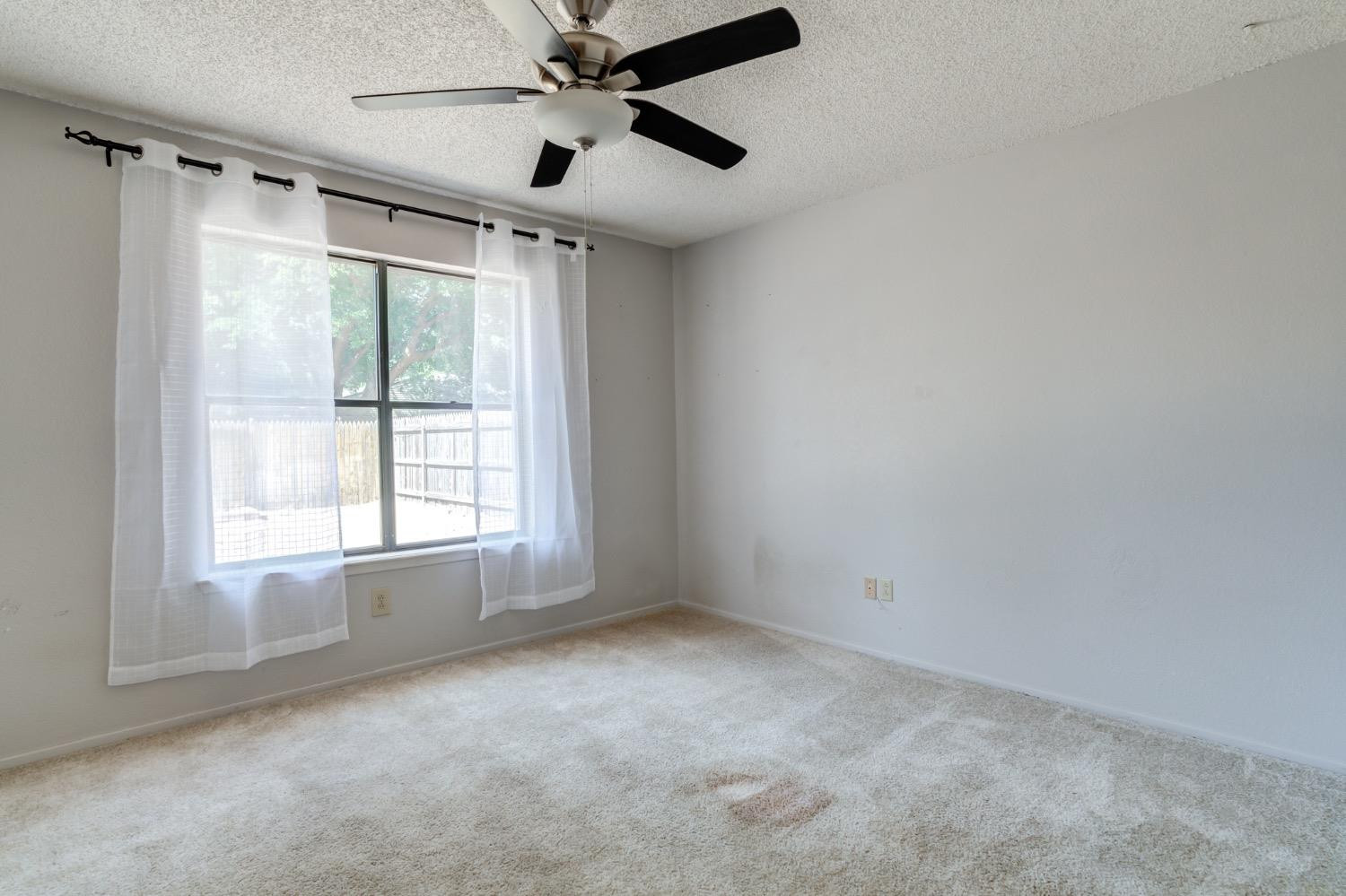 4716 80th Street Lubbock, TX 79424 - Photo 17 of 34 Photo 17