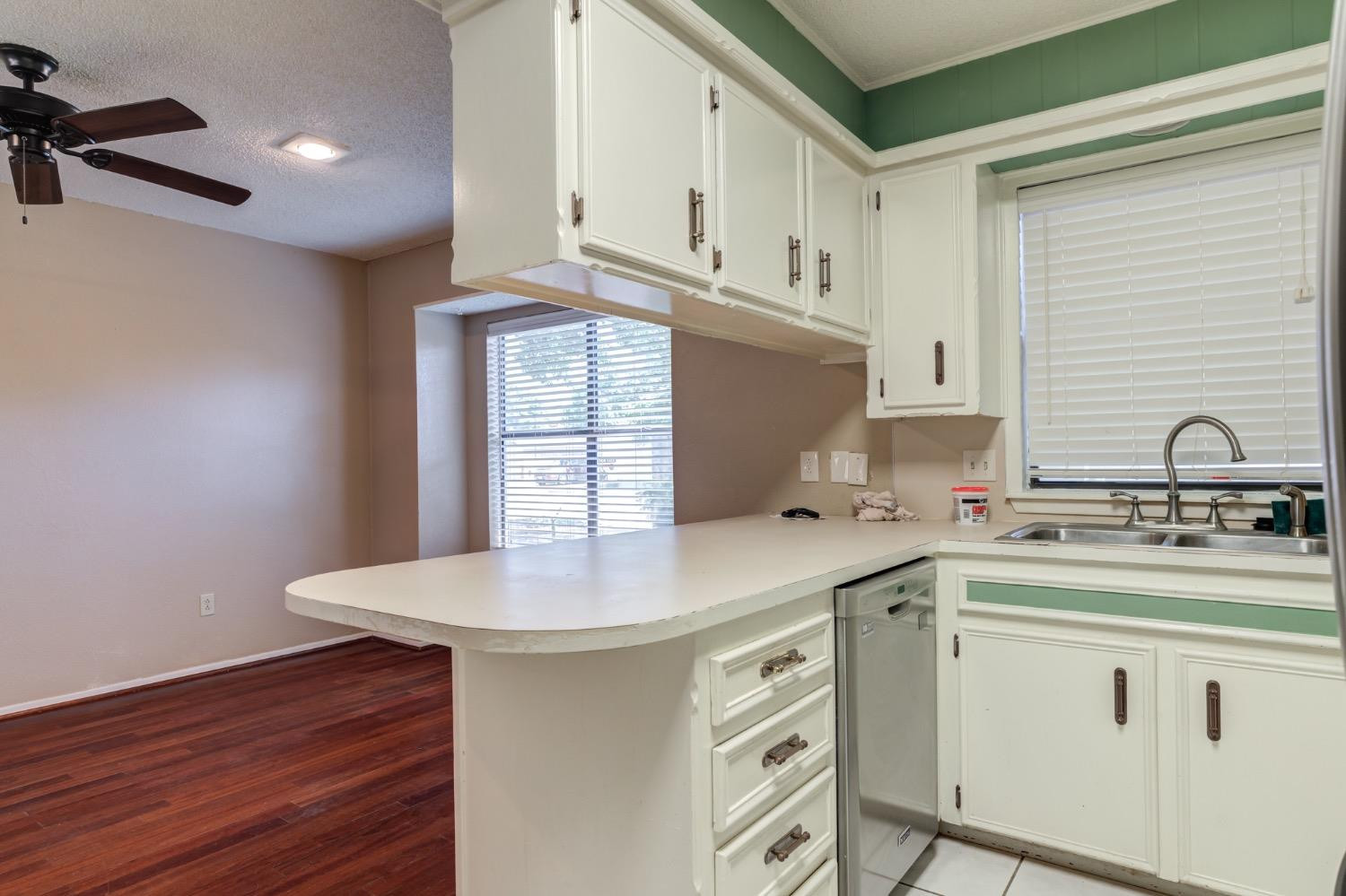 4716 80th Street Lubbock, TX 79424 - Photo 23 of 34 Photo 23