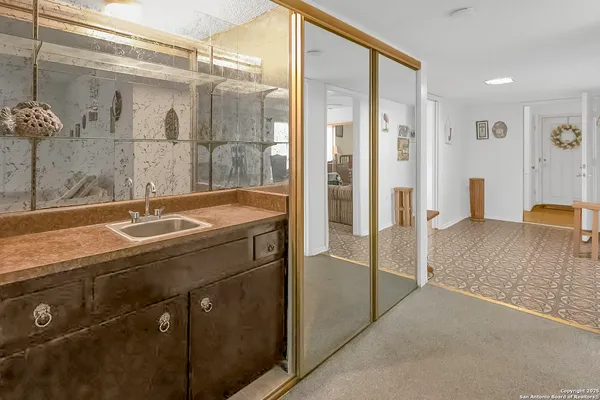 $1,550 | 3803 Barrington Street, Unit 5B, San Antonio, TX 78217