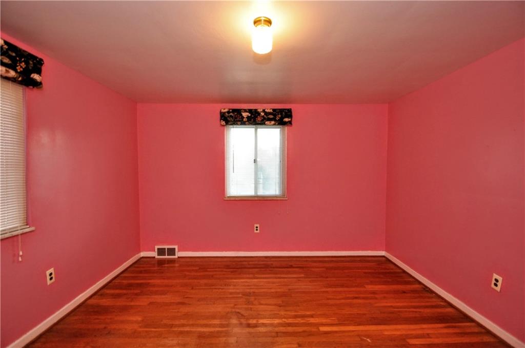403 Hulton Road Verona, PA 15147 - Photo 16 of 24 Gallery Image 16
