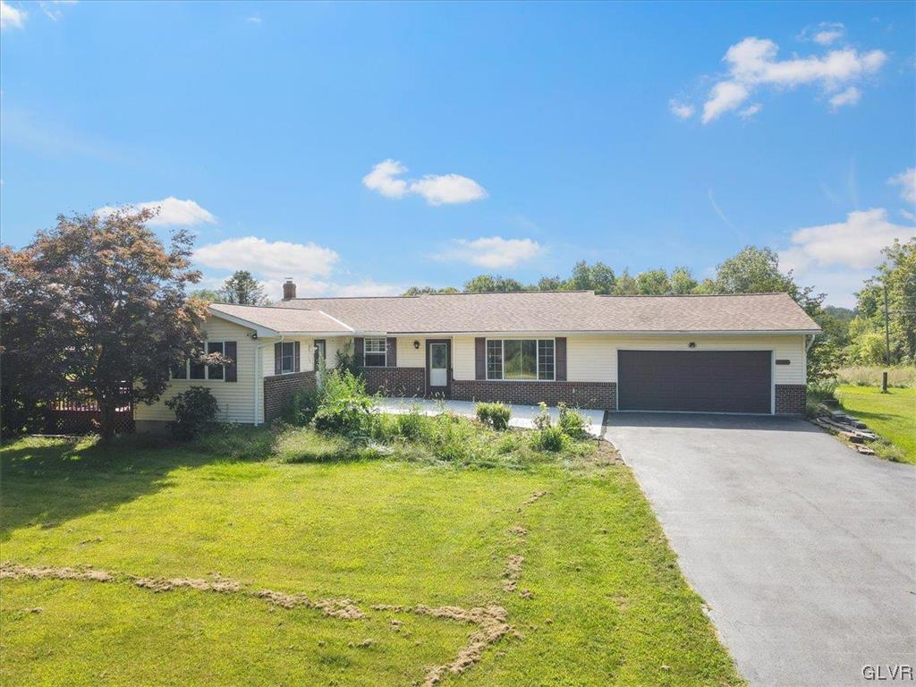 246 North Road Stroudsburg, PA 18360 - Photo 3 of 47 Gallery Image 3