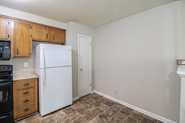 $805 | 1437 McCan Drive, Unit C, Clarksville, TN 37043
