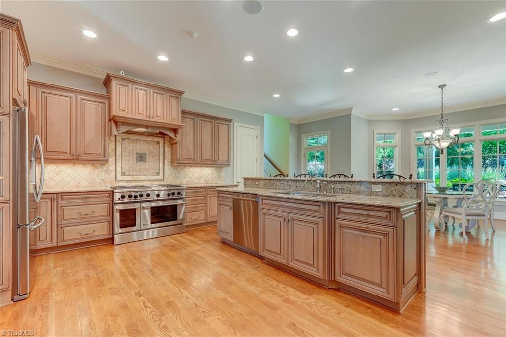 4206 Lupton Court High Point, NC 27262 - Photo 4 of 50 Gallery Image 4