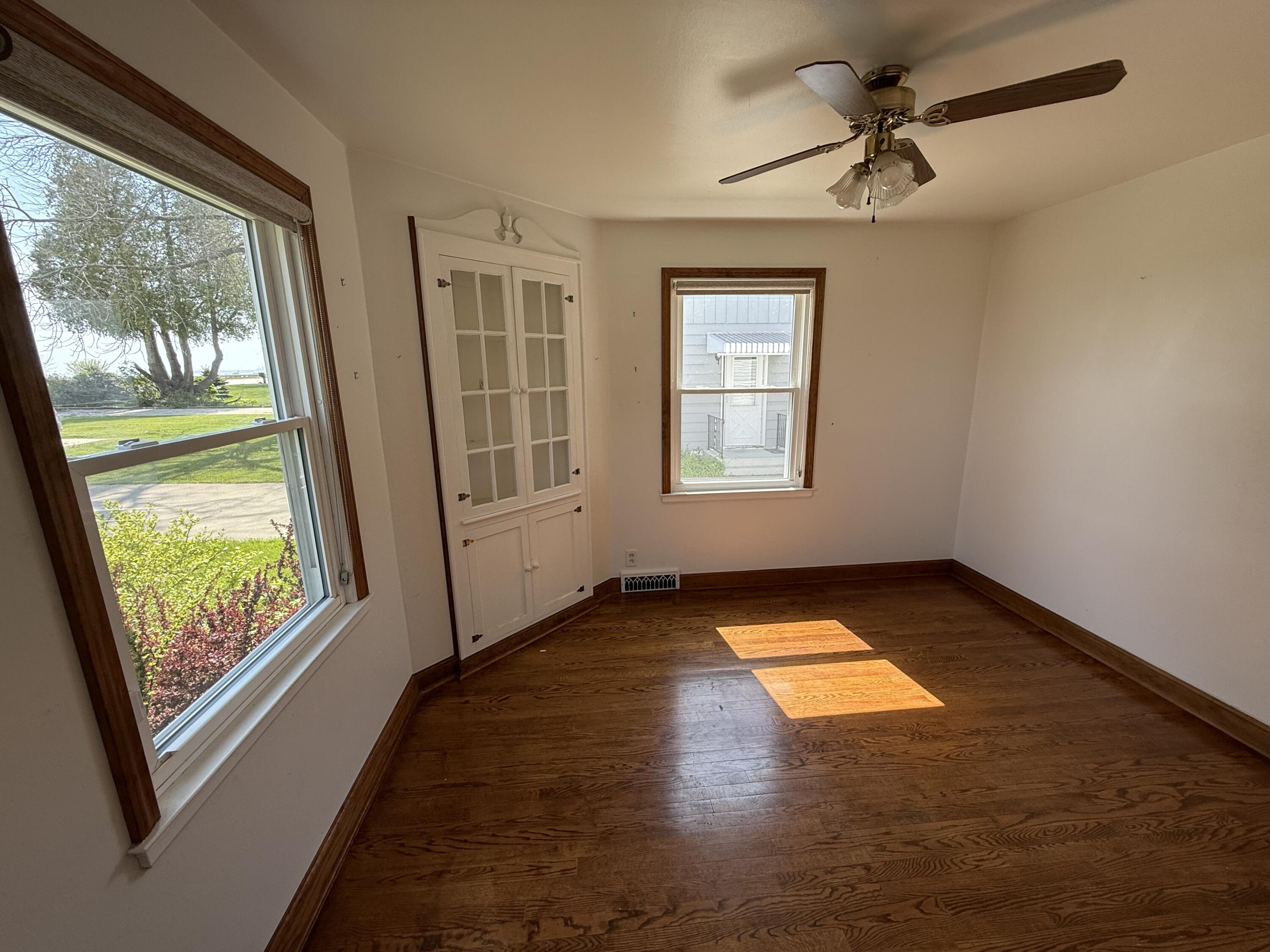 2912 Memorial Drive Two Rivers, WI 54241 - Photo 7 of 14 8
