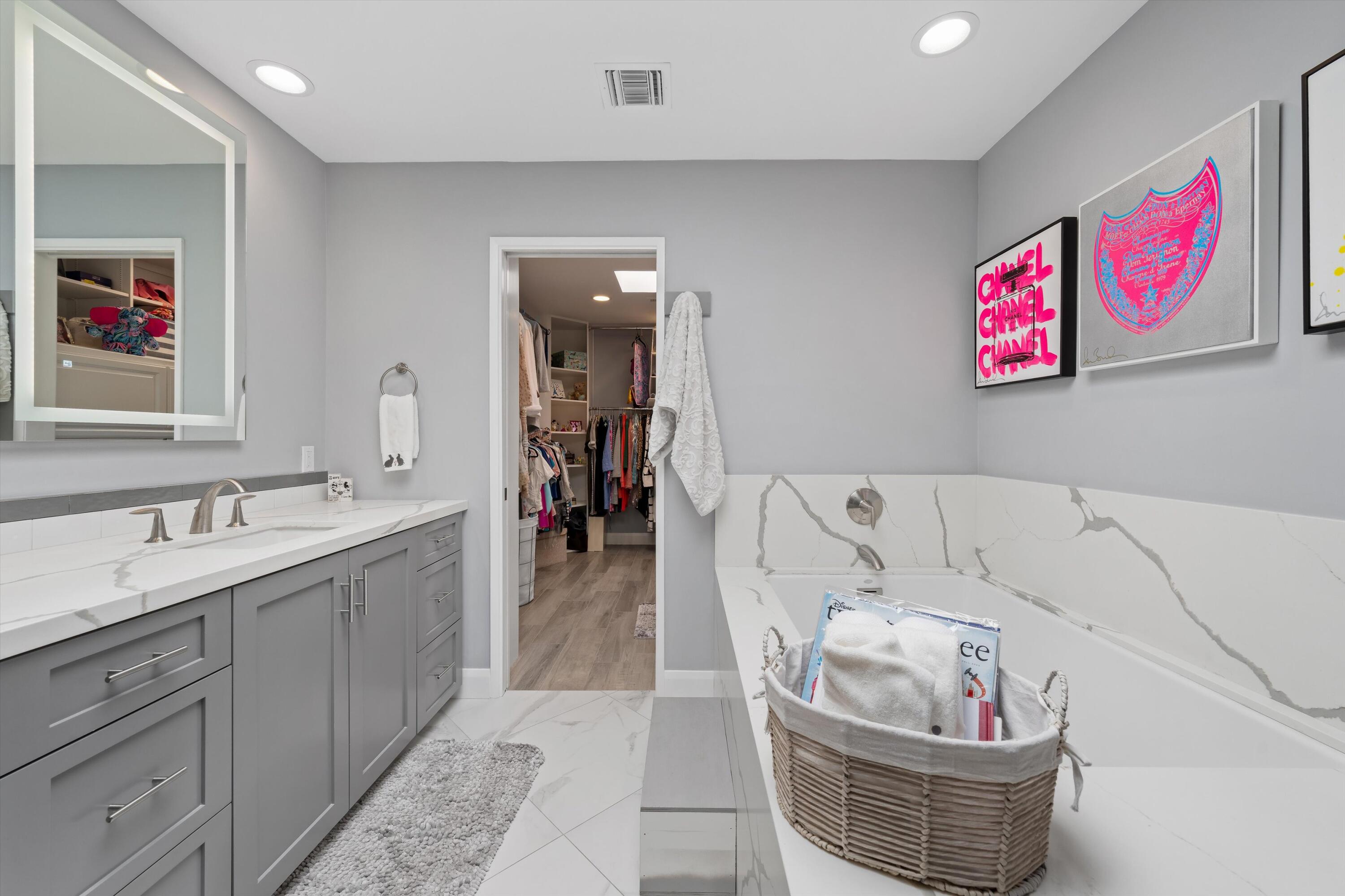 7 Wake Forest Court Rancho Mirage, CA 92270 - Photo 24 of 60 a living room with furniture and a sink