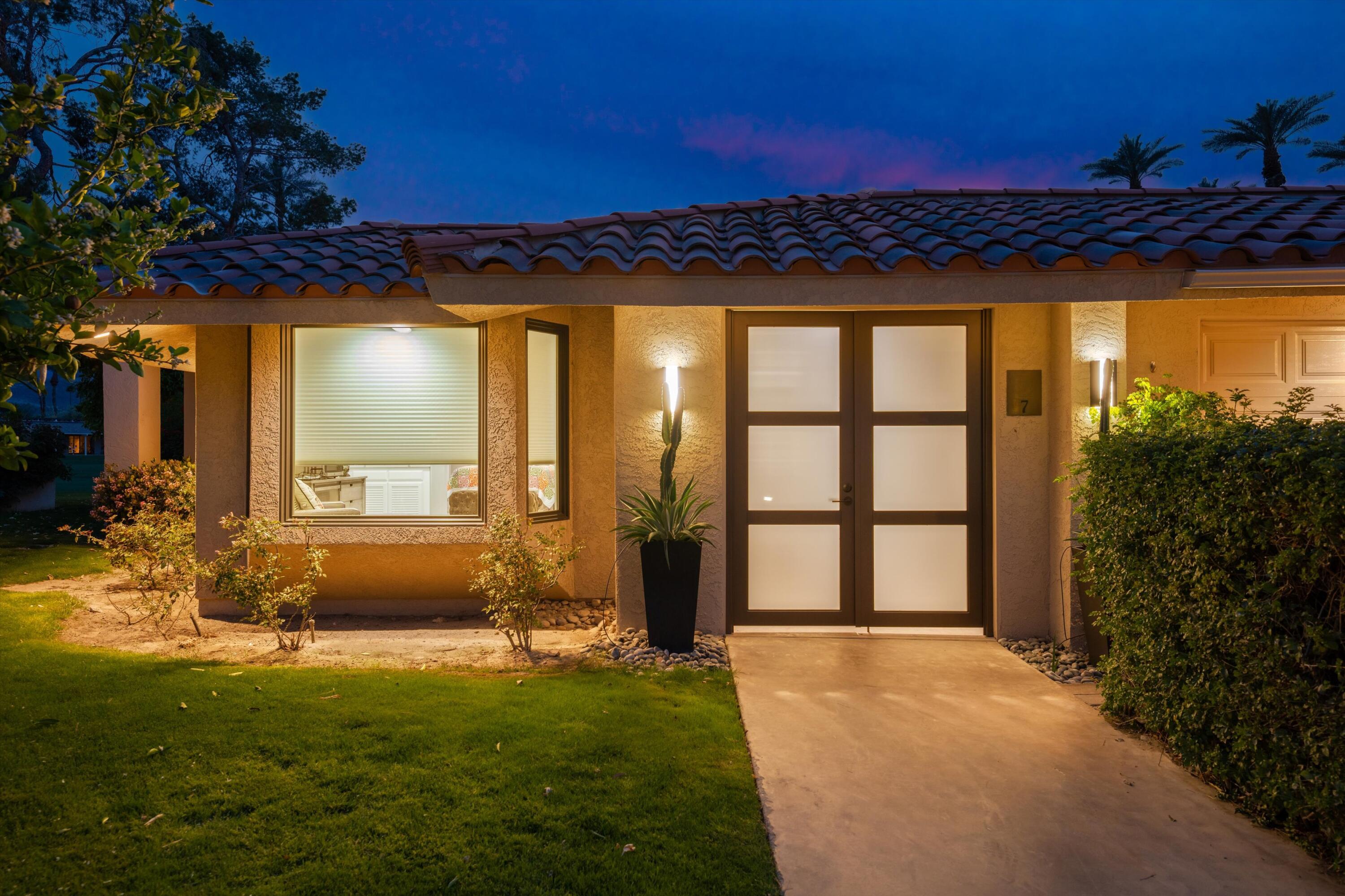 7 Wake Forest Court Rancho Mirage, CA 92270 - Photo 51 of 60 a view of outdoor space and yard