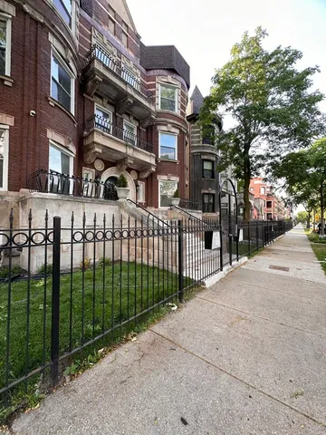 $2,200 | 4518 South King Drive, Unit 1A, Chicago, IL 60653
