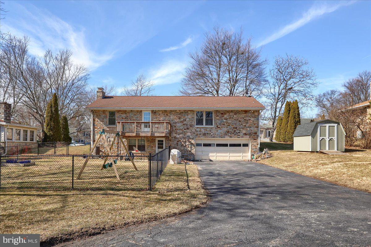 1240 William Street Hanover, PA 17331 - Photo 3 of 56 Gallery Image 3