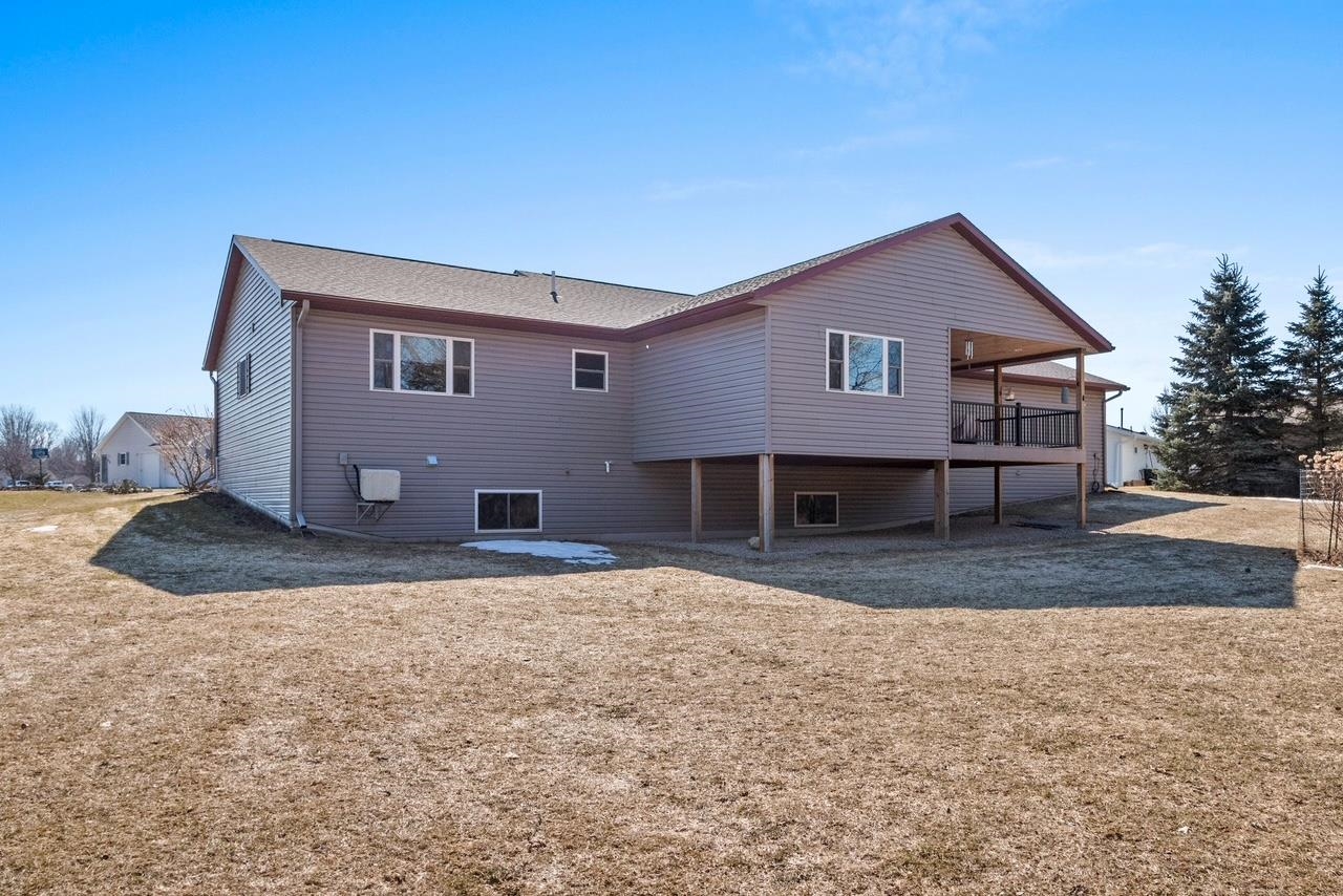 209 Ridgewood Drive Gillett, WI 54124 - Photo 23 of 29