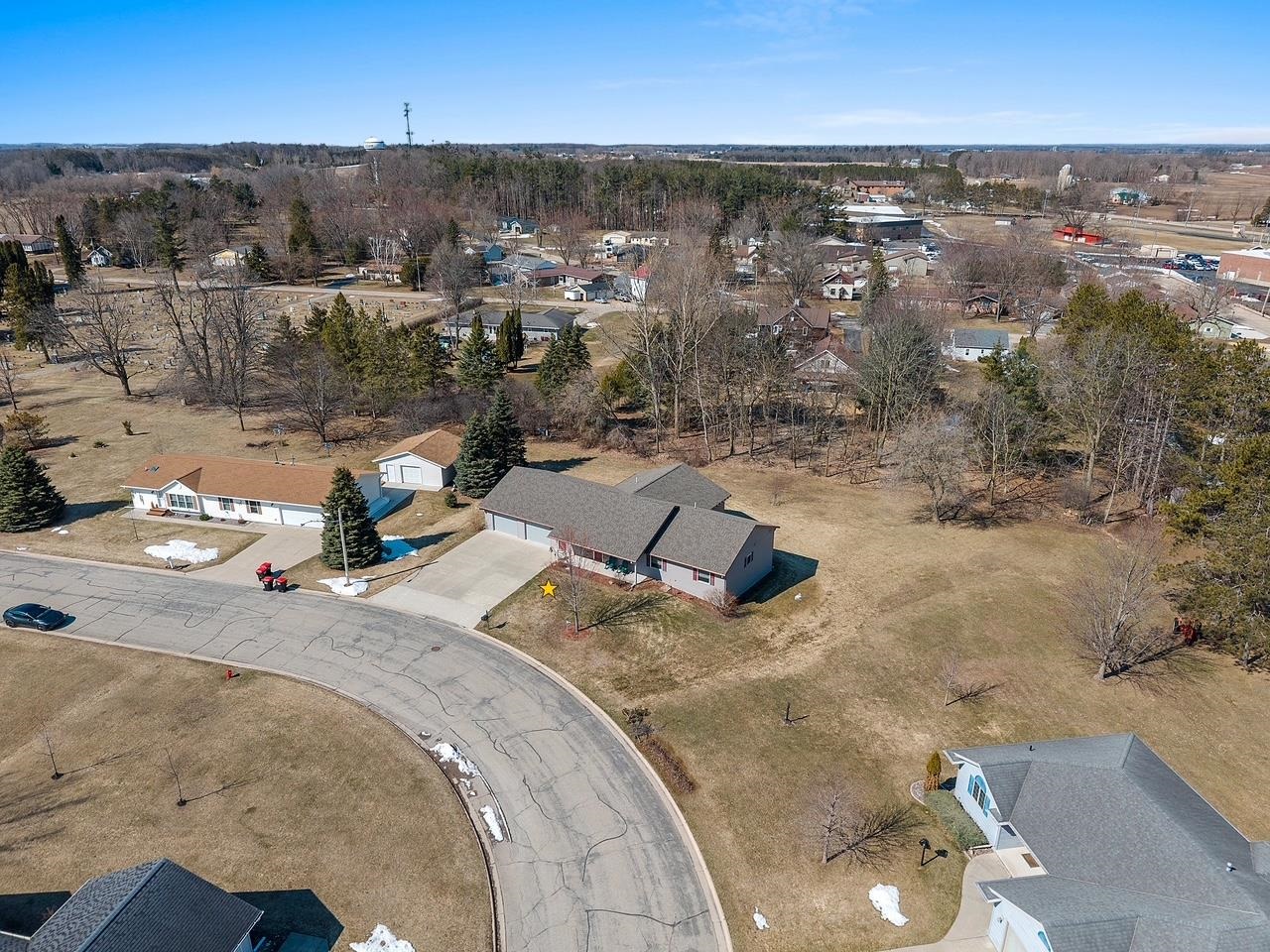 209 Ridgewood Drive Gillett, WI 54124 - Photo 26 of 29