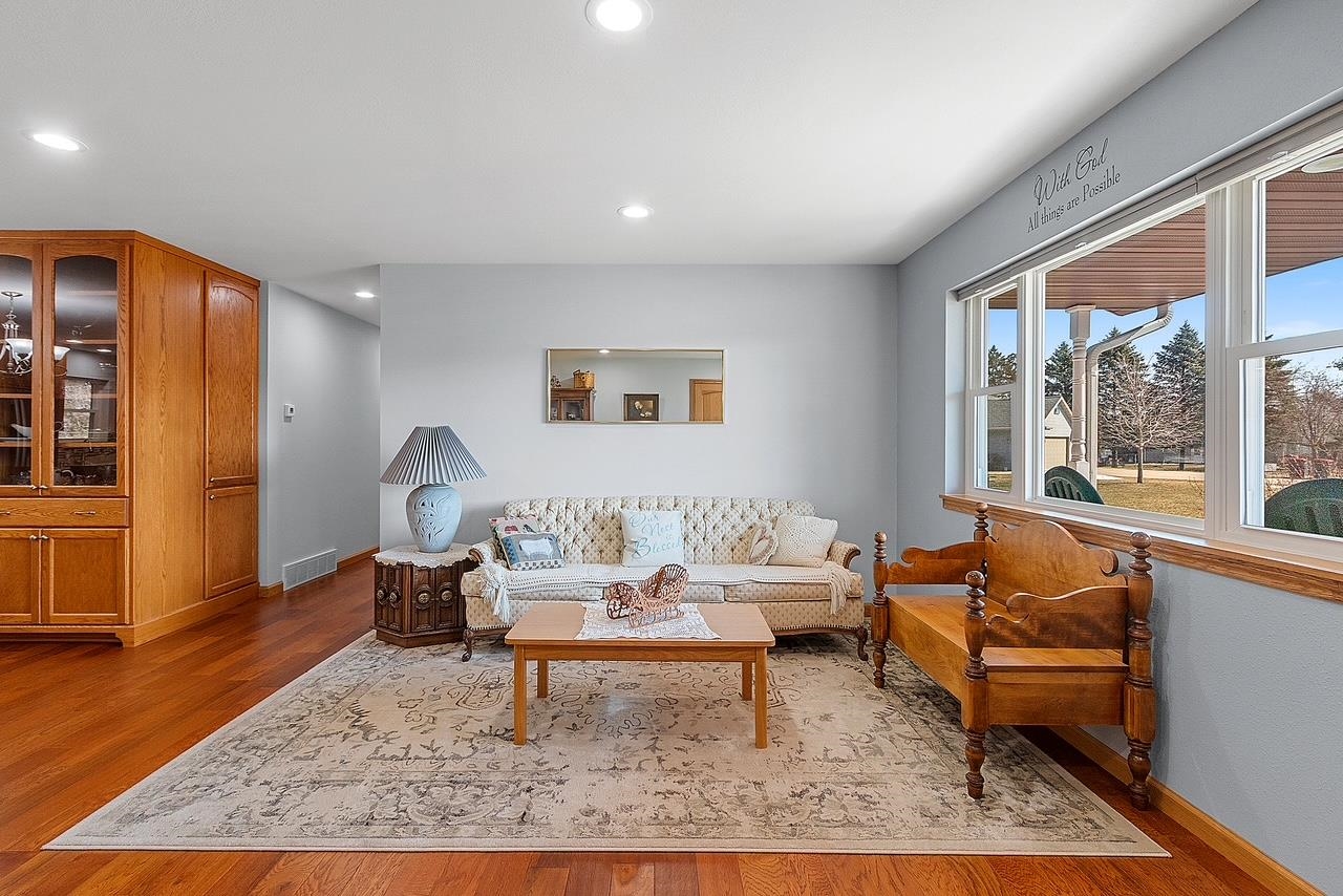 209 Ridgewood Drive Gillett, WI 54124 - Photo 3 of 29