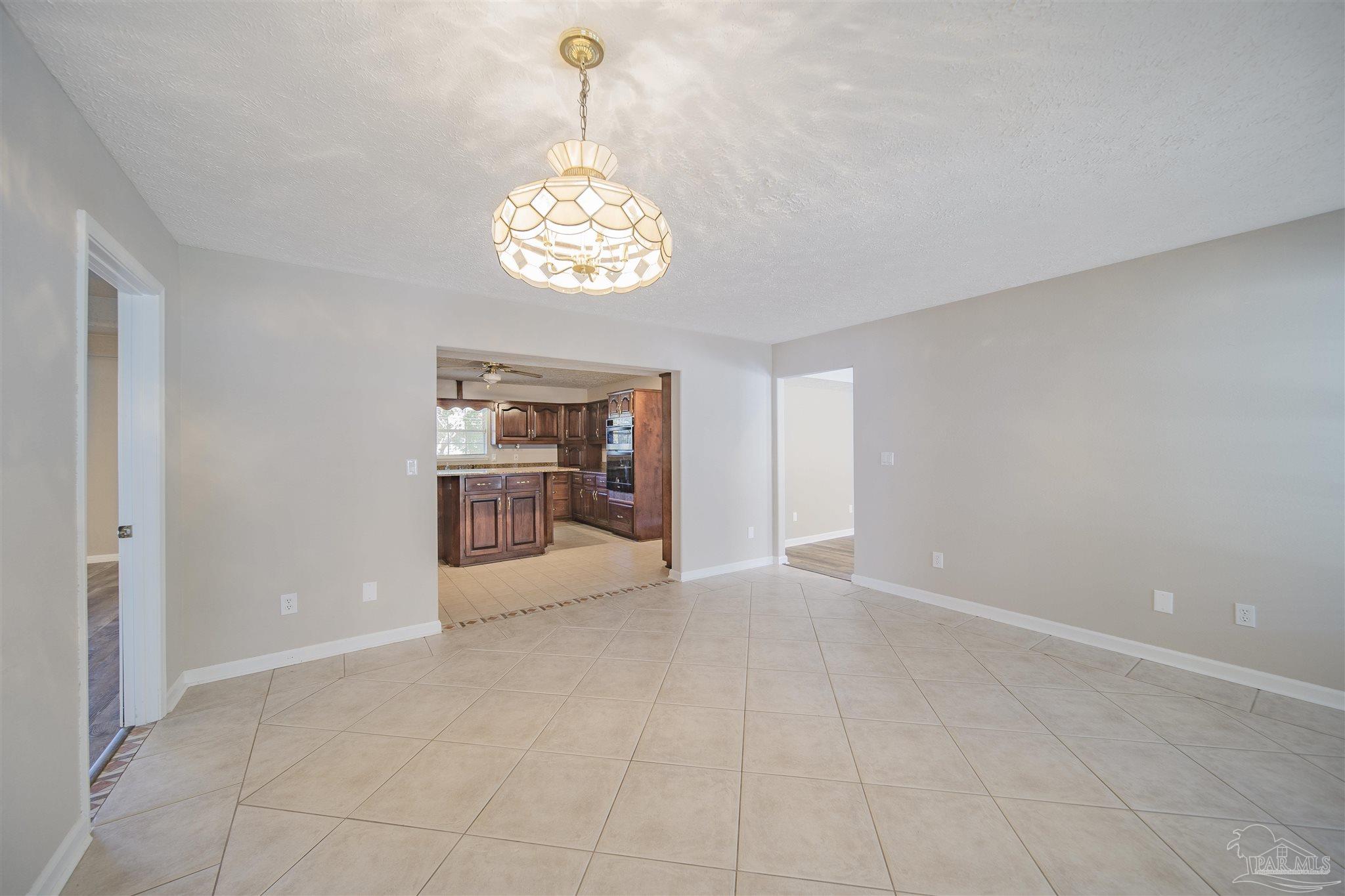379 Tara Road Cantonment, FL 32533 - Photo 15 of 50 Gallery Image 15