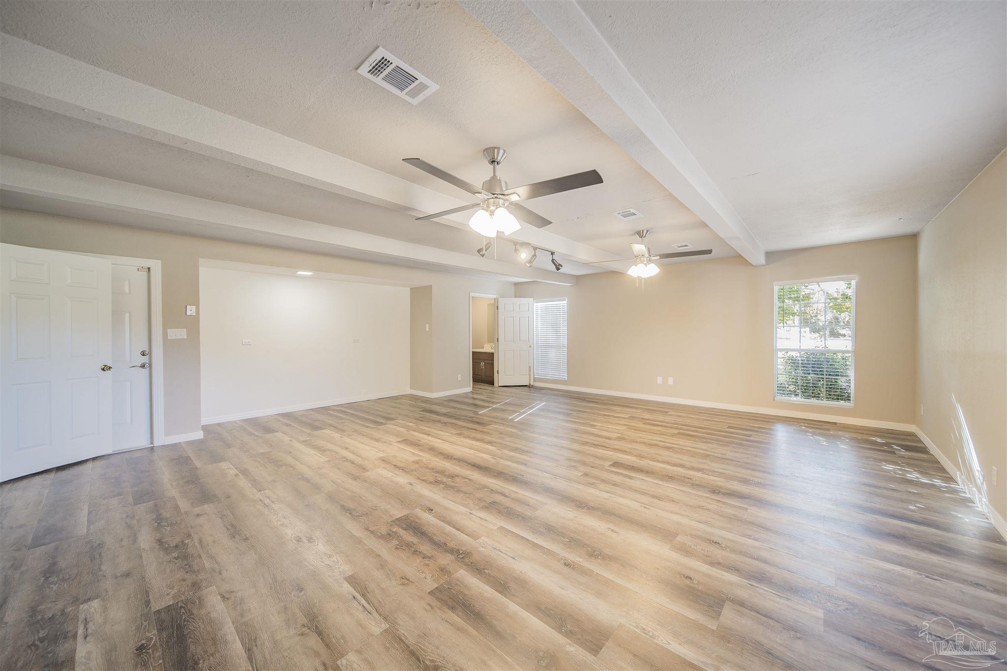 379 Tara Road Cantonment, FL 32533 - Photo 16 of 50 Gallery Image 16