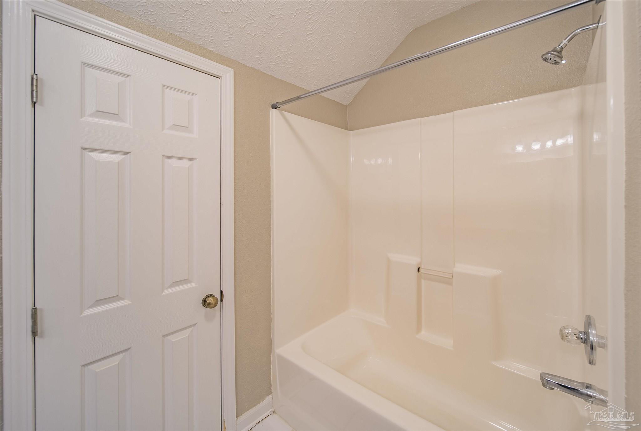 379 Tara Road Cantonment, FL 32533 - Photo 32 of 50 Gallery Image 32