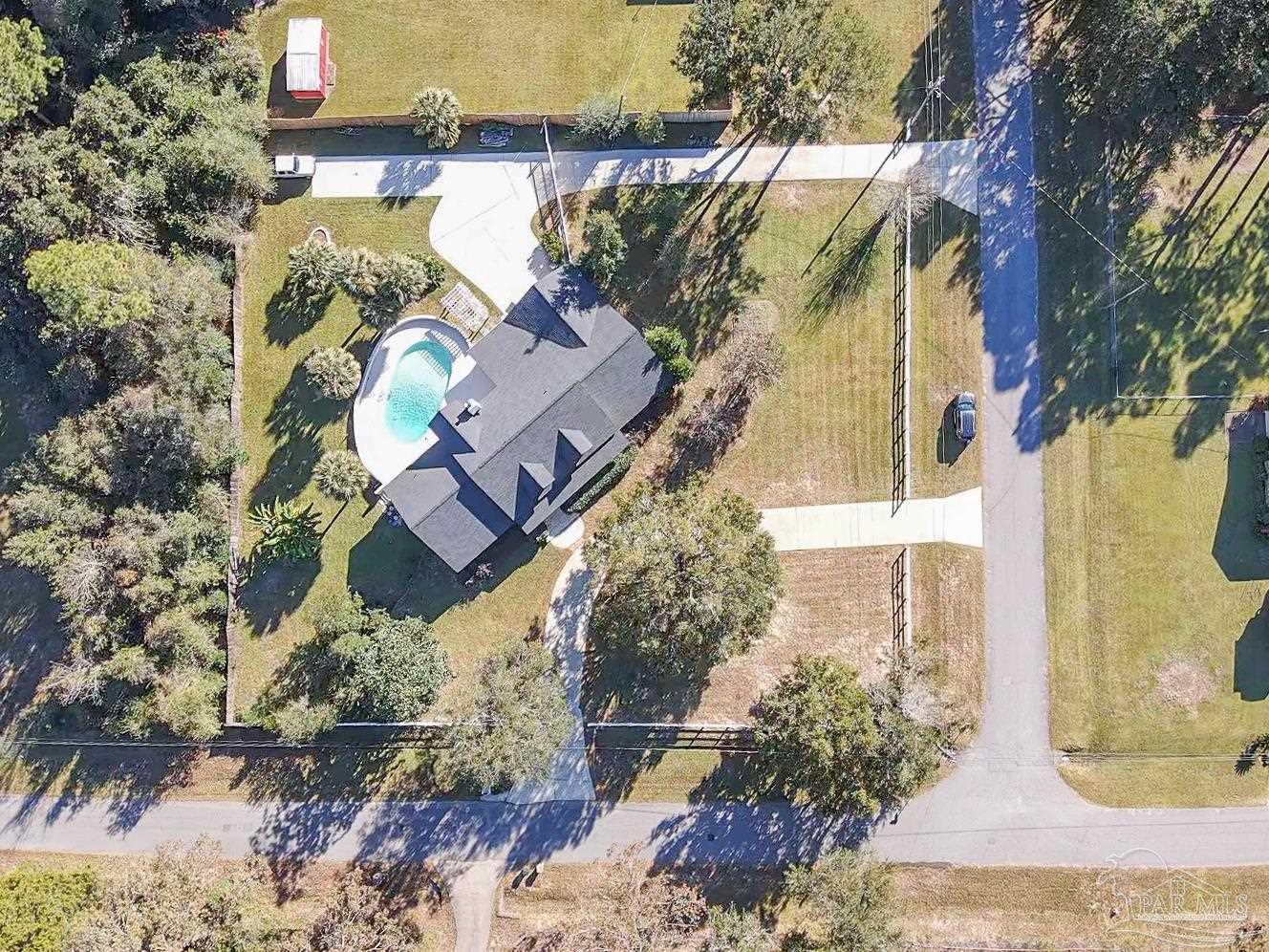 379 Tara Road Cantonment, FL 32533 - Photo 46 of 50 Gallery Image 46