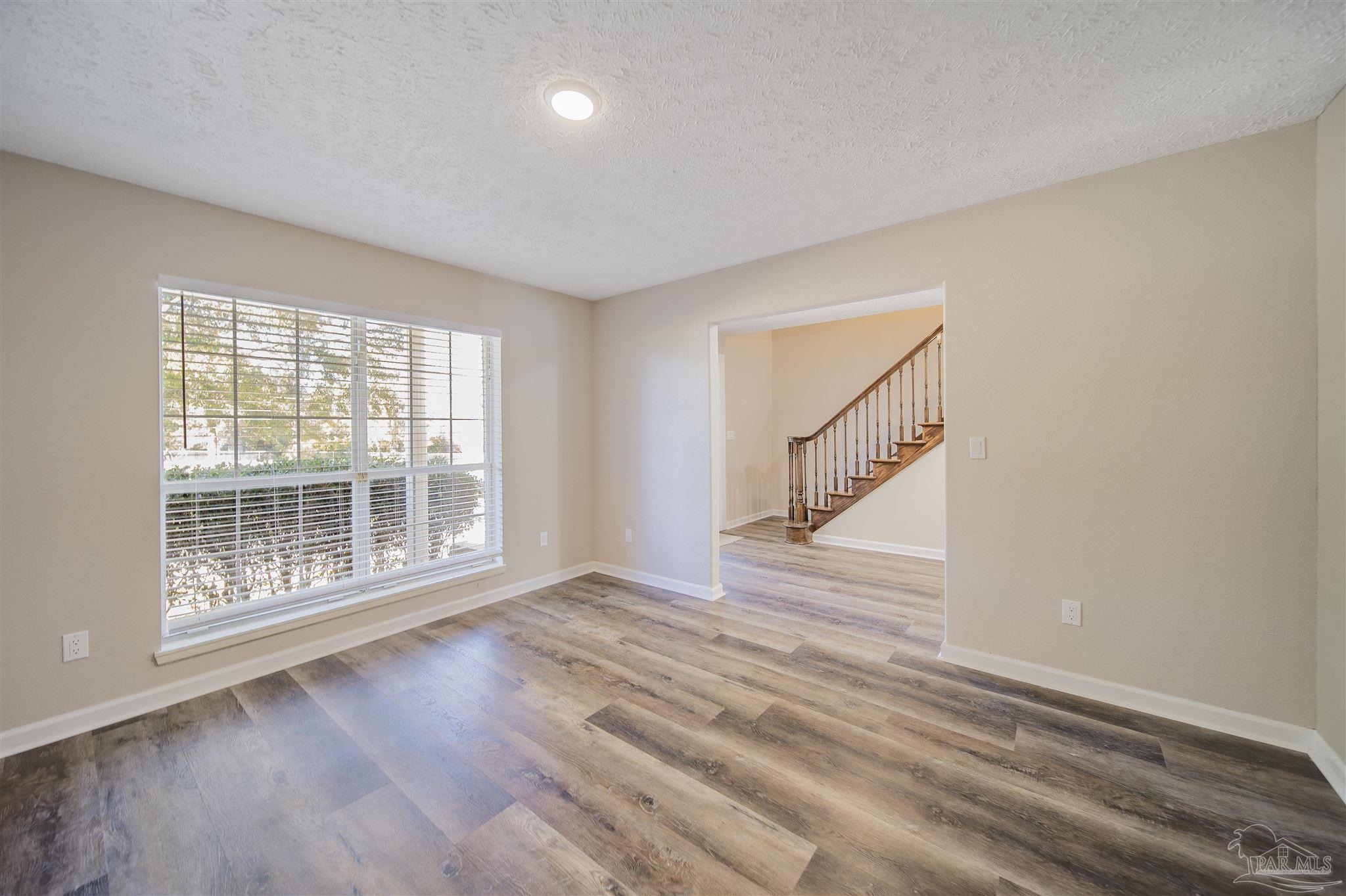 379 Tara Road Cantonment, FL 32533 - Photo 6 of 50 Gallery Image 6
