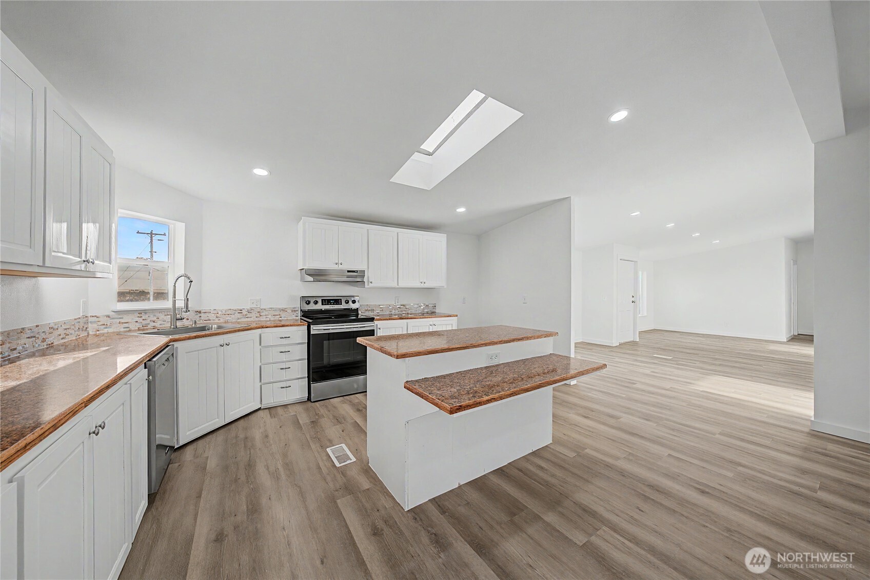 10124 Ne Road Moses Lake, WA 98837 - Photo 5 of 35 Gallery Image 5