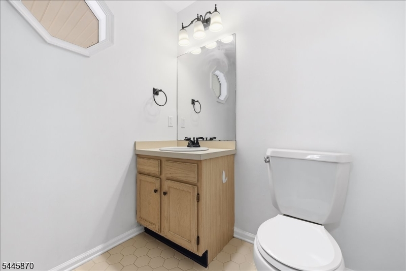 73 Castleton Road Princeton, NJ 08540 - Photo 7 of 29