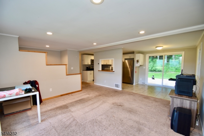 131 Munsonhurst Road Franklin, NJ 07416 - Photo 2 of 20 Gallery Image 2