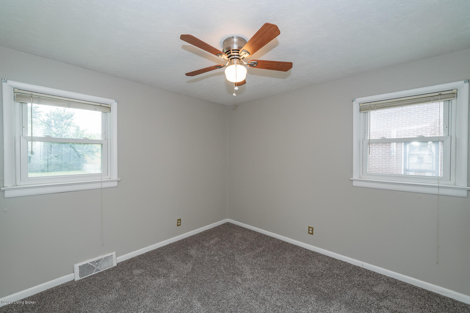 2242 Farnsley Road Louisville, KY 40216 - Photo 23 of 33 2242 Farnsley Rd Shively-2