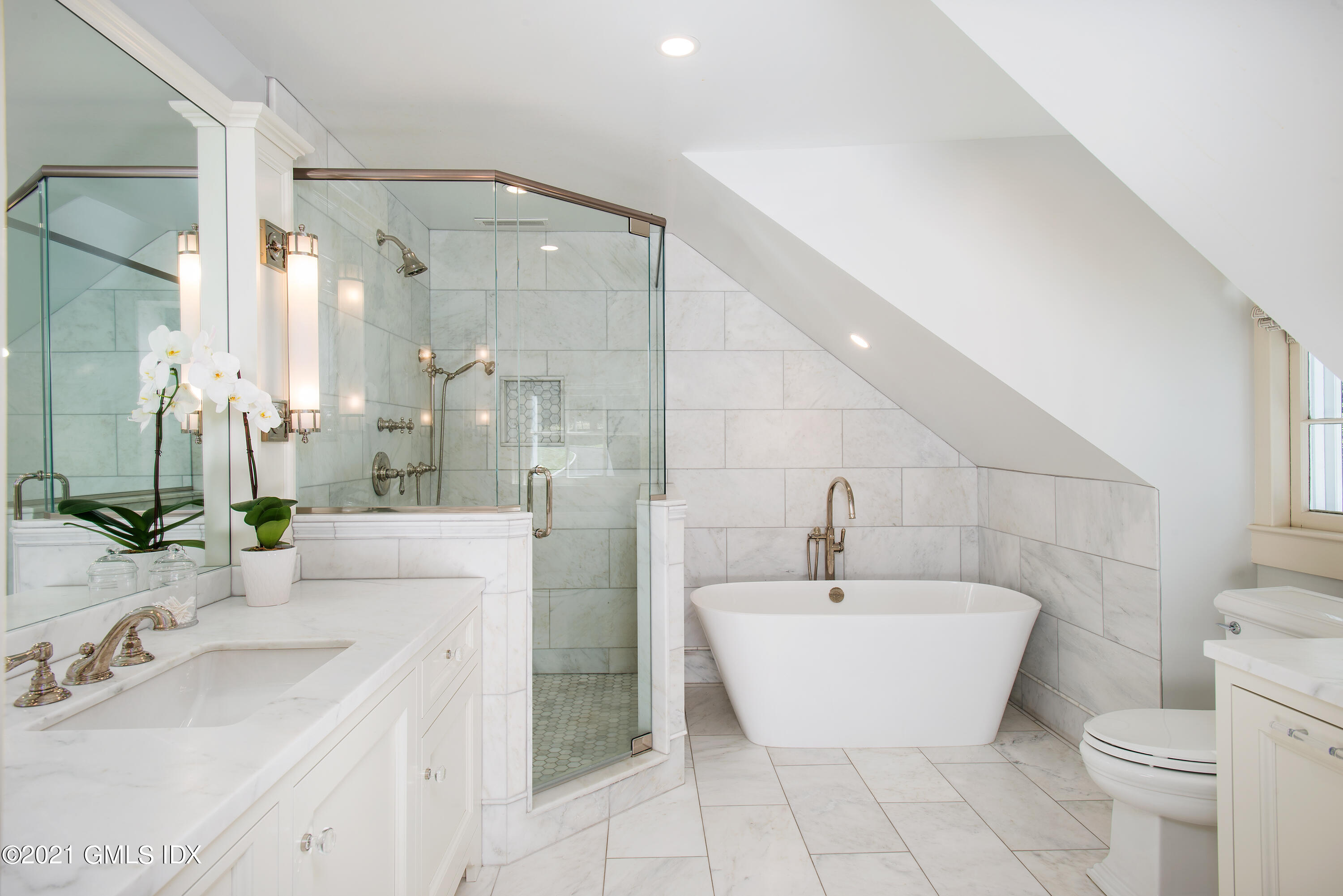 200 Clapboard Ridge Road Greenwich, CT 06831 - Photo 23 of 55 One of the 2 primary baths