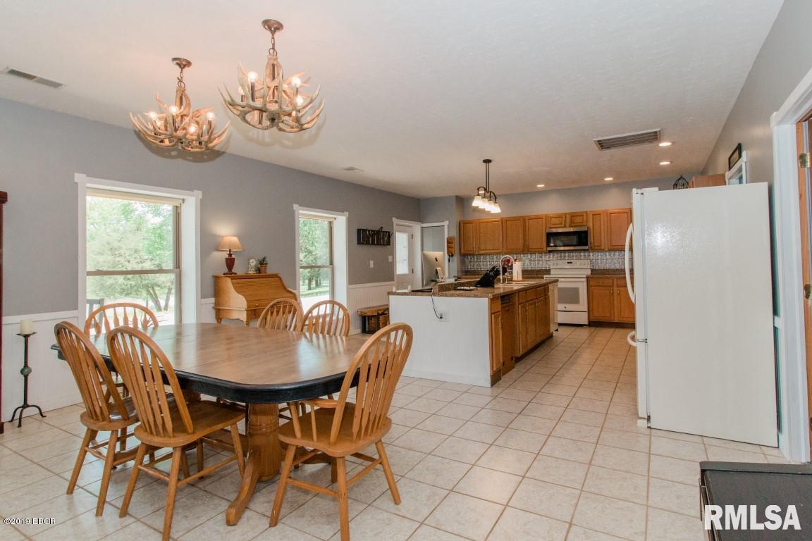 23700 Drake Road Creal Springs, IL 62922 - Photo 8 of 28