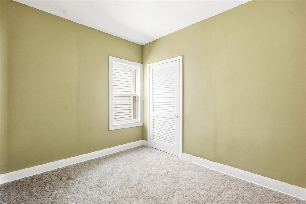 23 Lexington Street, Unit 1 Fall River, MA 02723 - Photo 27 of 36