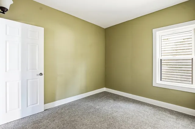 $2,150 | 23 Lexington Street, Unit 1, Fall River, MA 02723